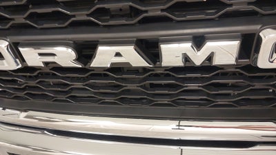 2021 RAM 3500 Tradesman Crew Cab 4x4 6'4' Box