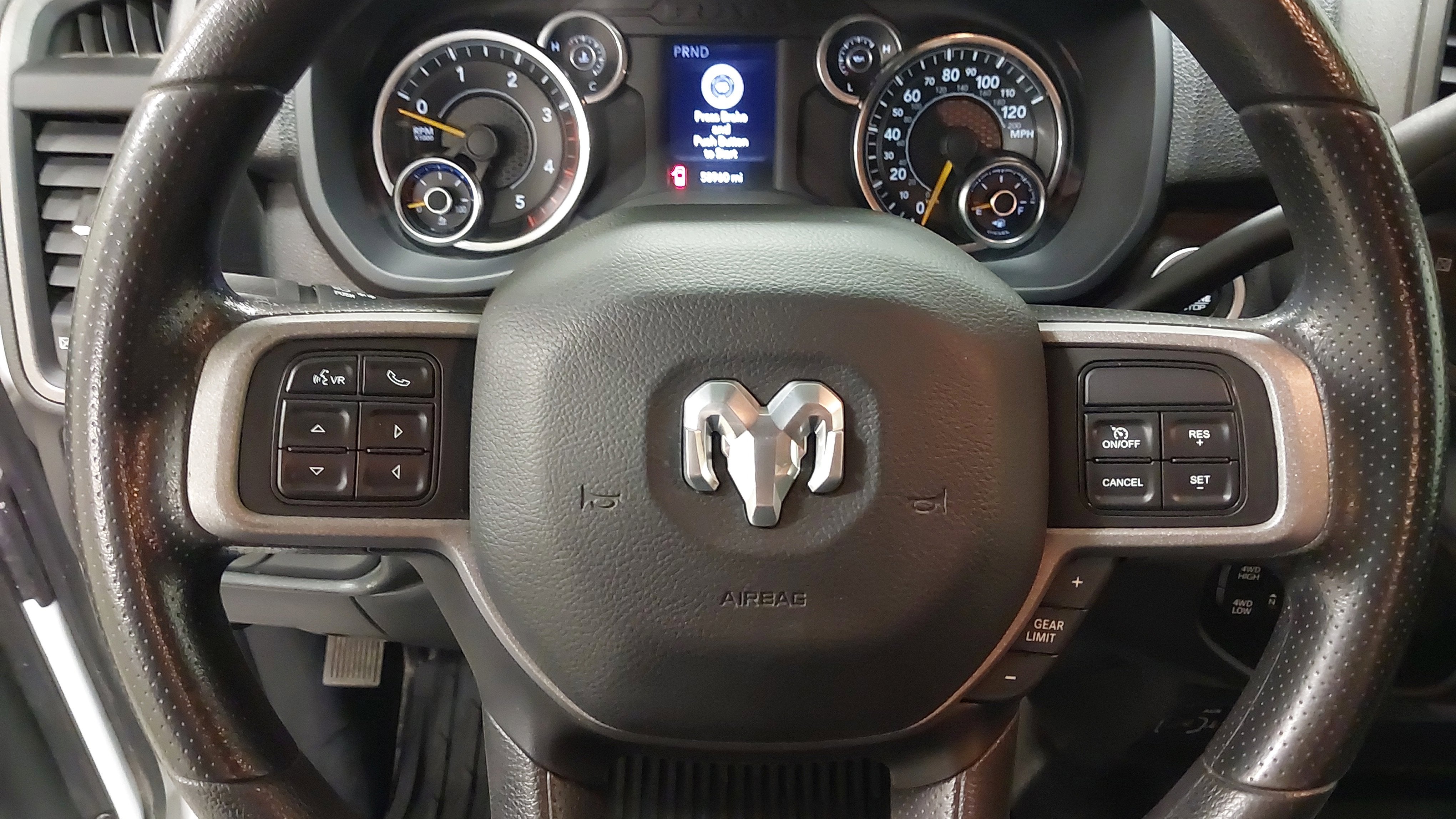2021 RAM 3500 Tradesman Crew Cab 4x4 6'4' Box