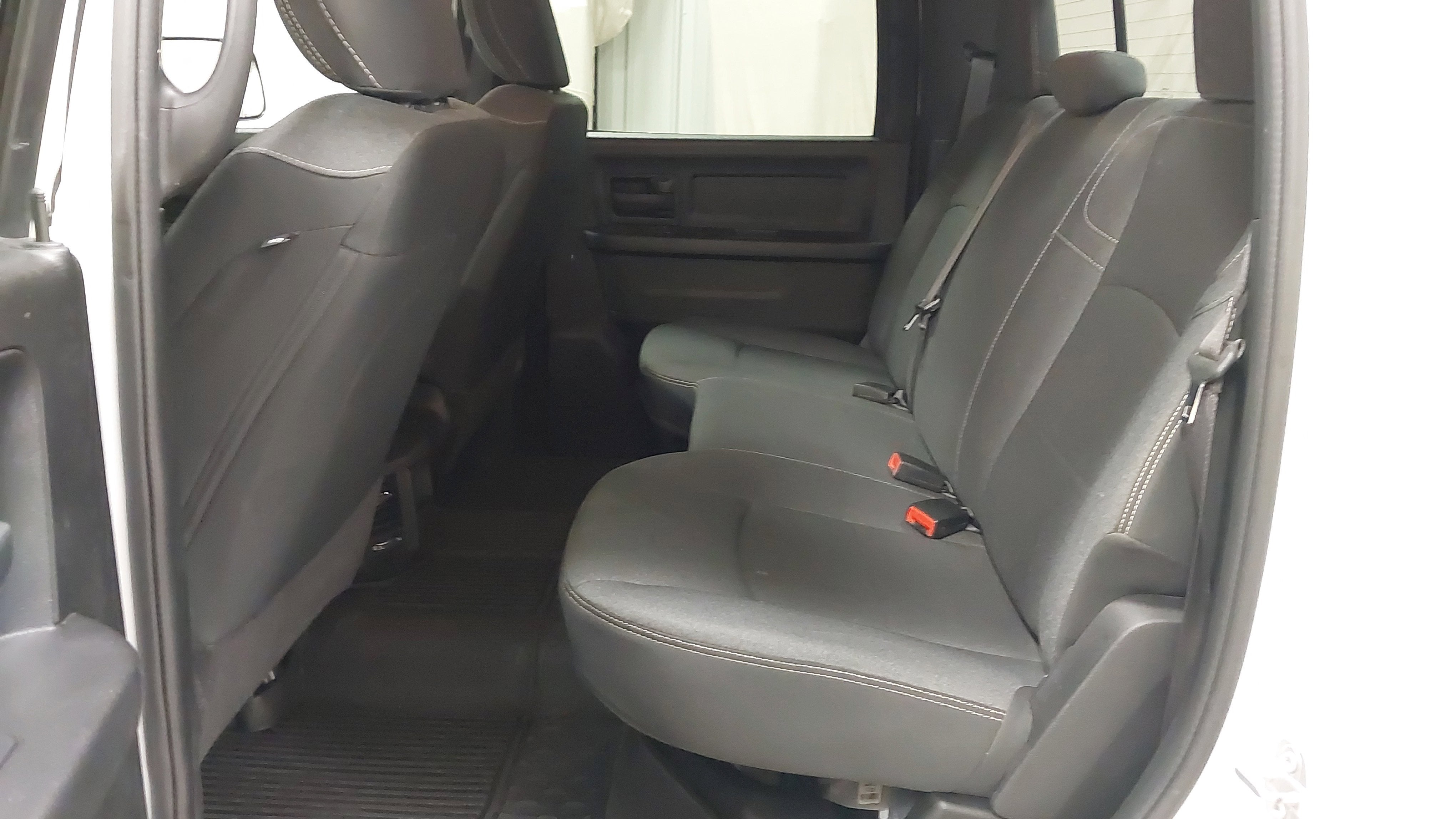 2021 RAM 3500 Tradesman Crew Cab 4x4 6'4' Box
