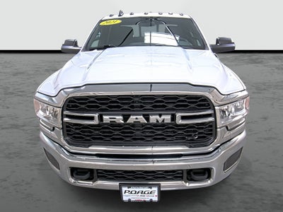 2021 RAM 3500 Tradesman Crew Cab 4x4 6'4' Box