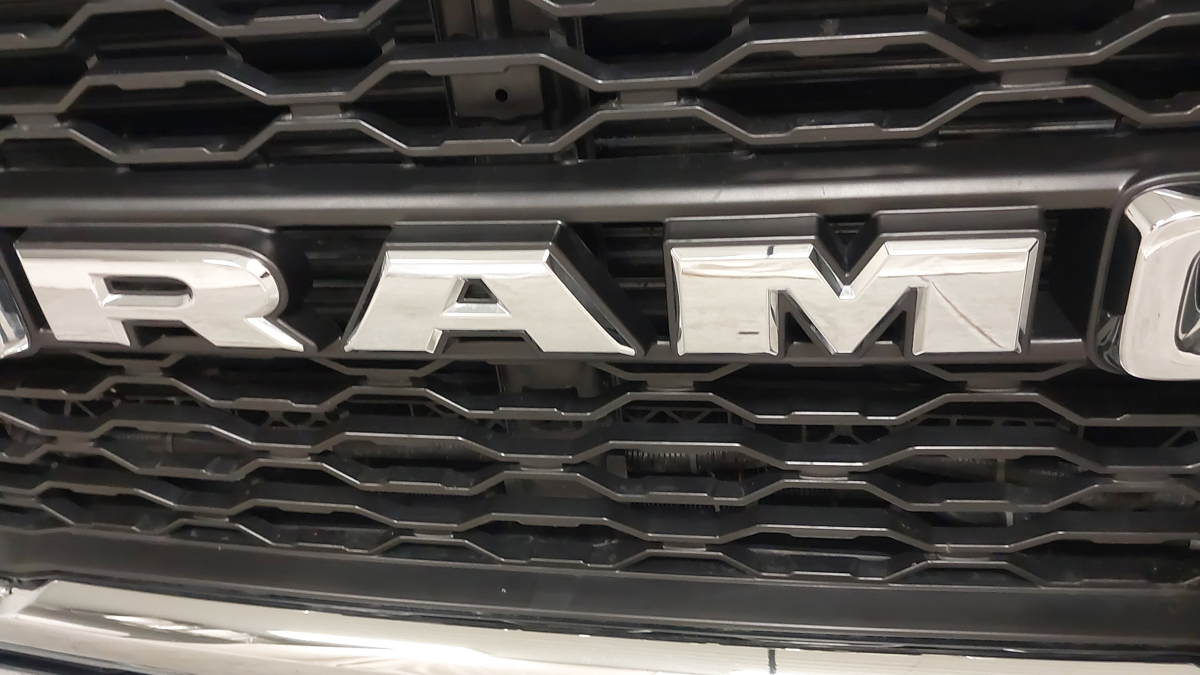 2024 RAM 3500 Tradesman Crew Cab 4x4 6'4' Box