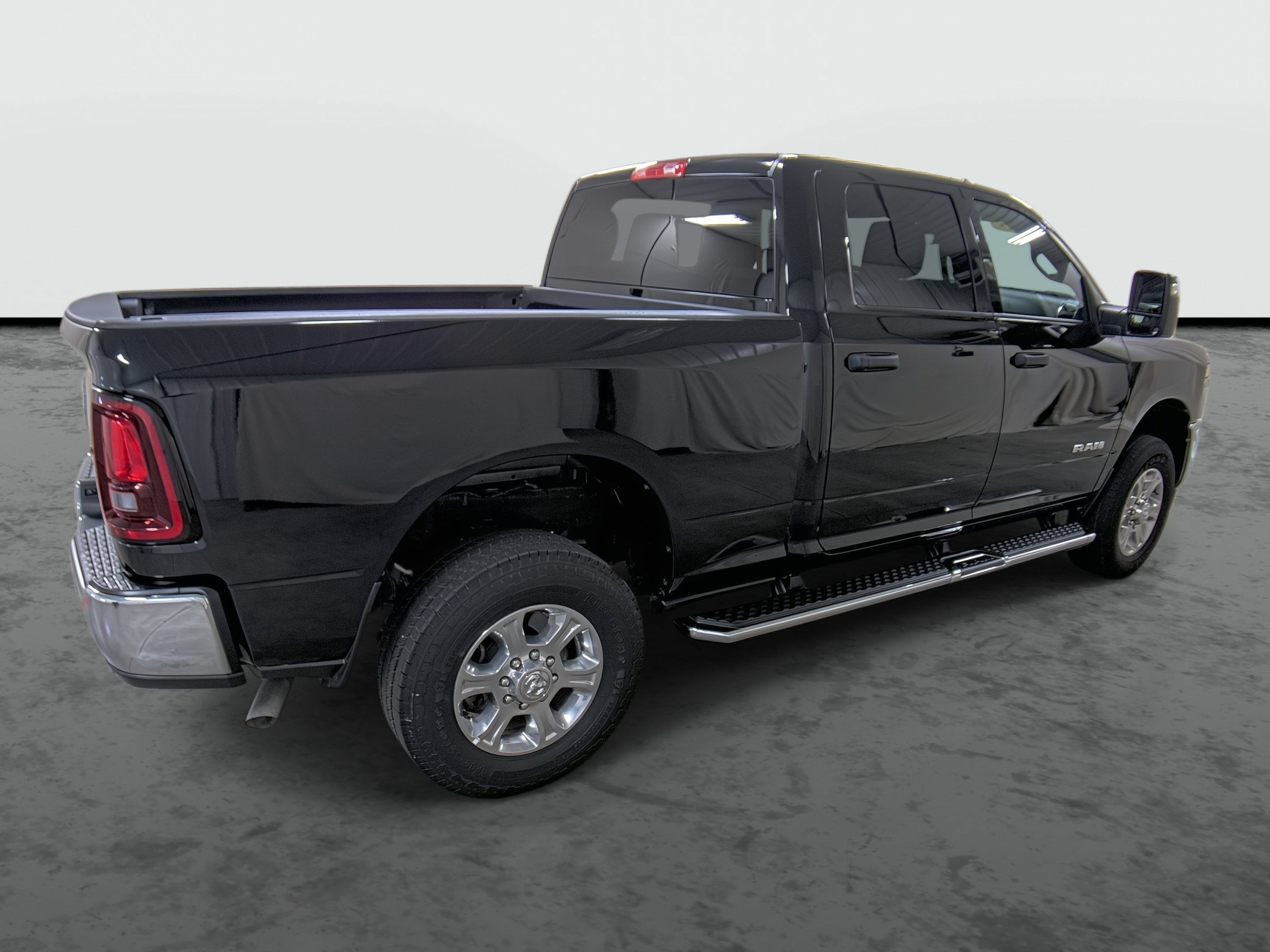 2025 RAM 2500 Big Horn Crew Cab 4x4 6'4' Box