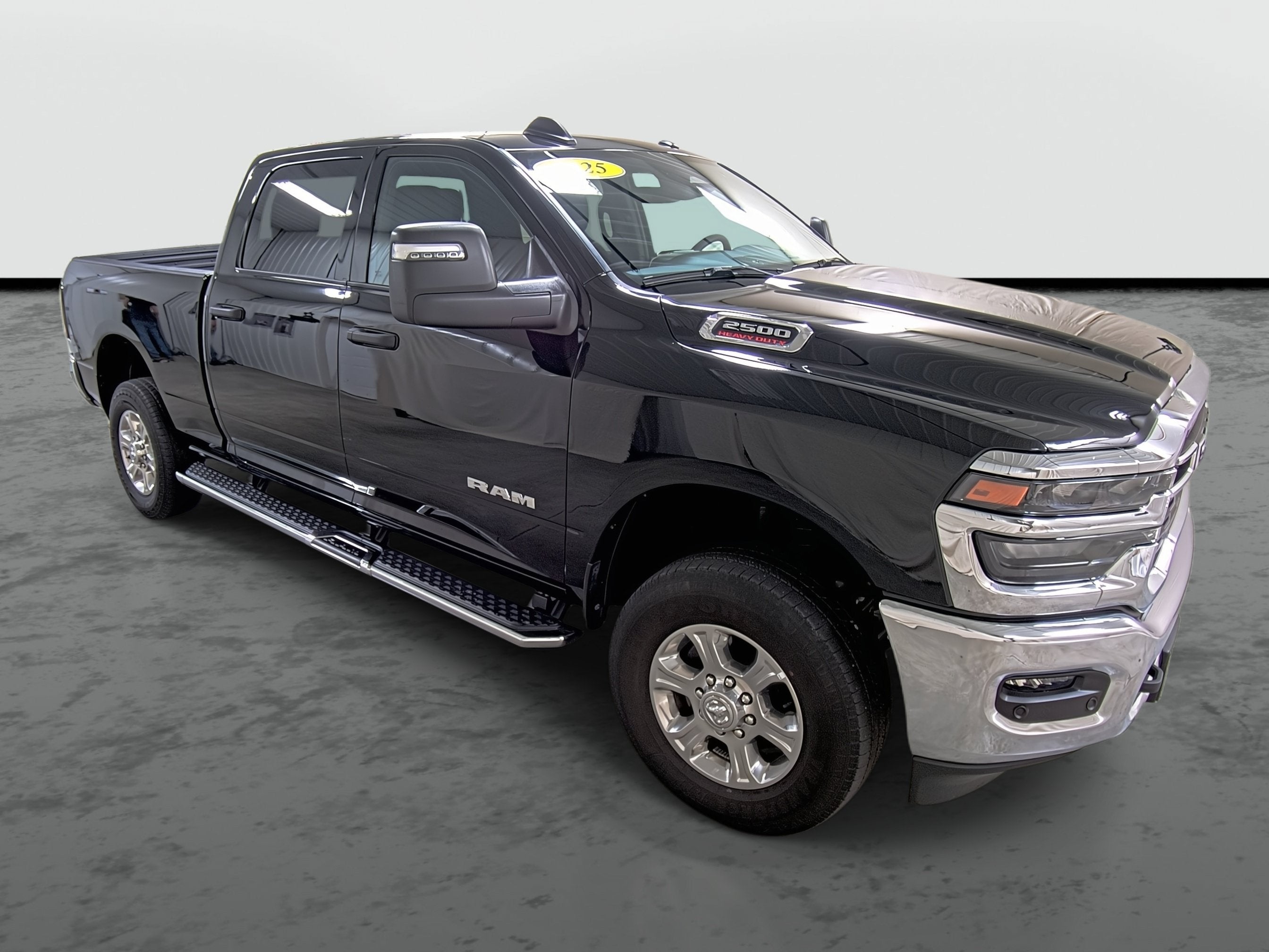 2025 RAM 2500 Big Horn Crew Cab 4x4 6'4' Box