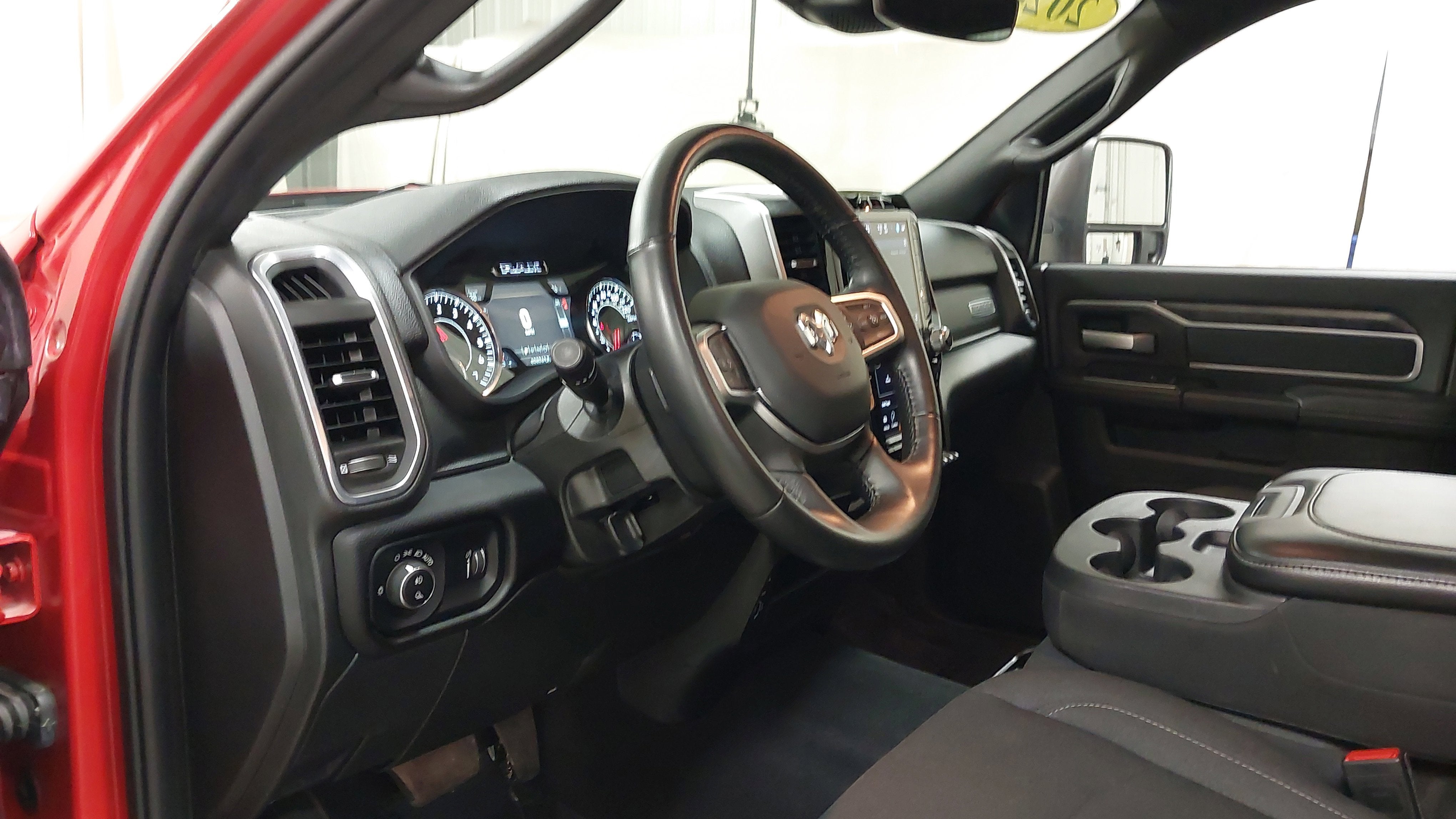 2024 RAM 2500 Big Horn Crew Cab 4x4 6'4' Box