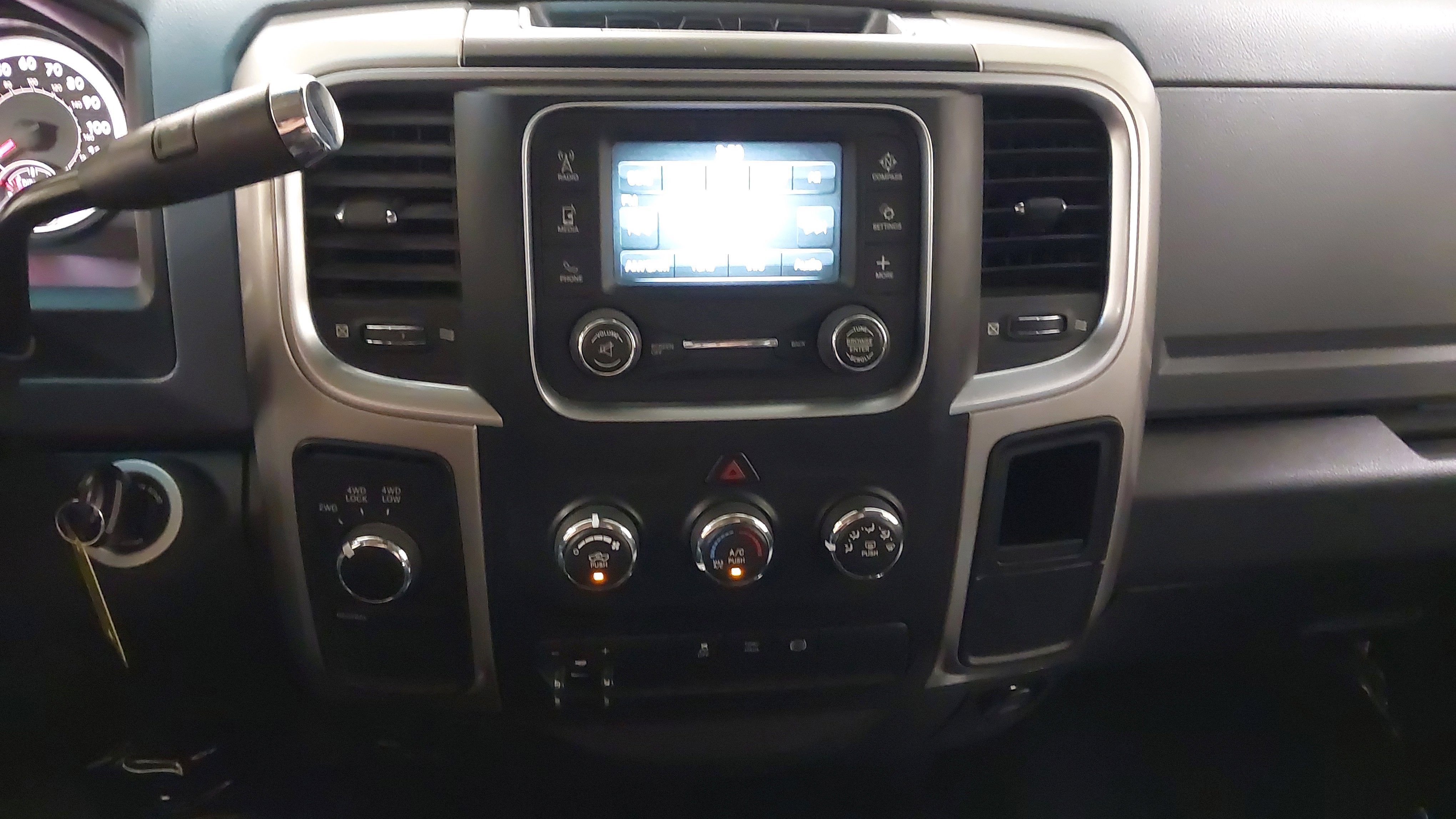 2017 RAM 2500 SLT Crew Cab 4x4 6'4' Box