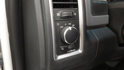2017 RAM 2500 SLT Crew Cab 4x4 6'4' Box