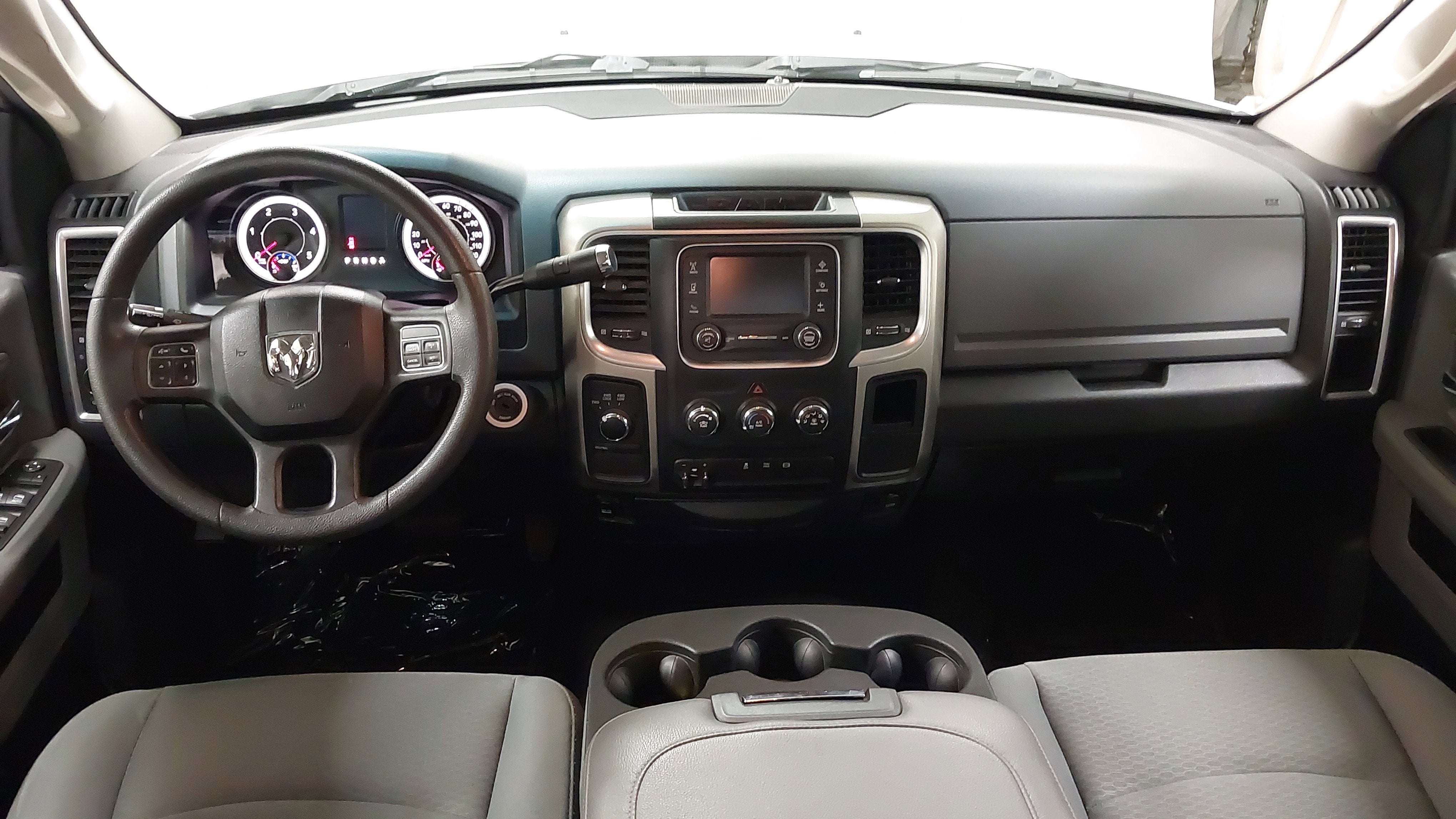 2017 RAM 2500 SLT Crew Cab 4x4 6'4' Box