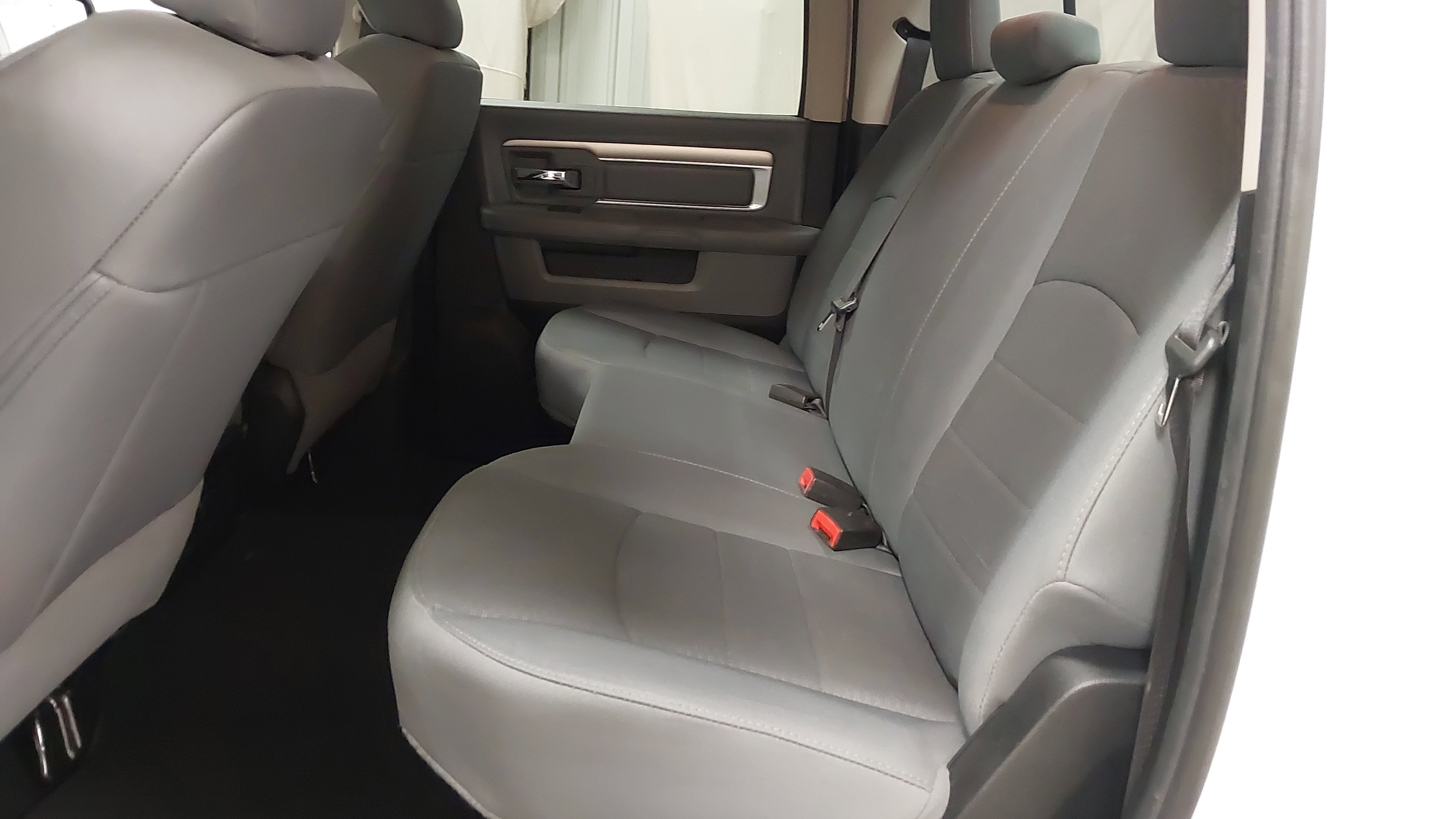 2017 RAM 2500 SLT Crew Cab 4x4 6'4' Box