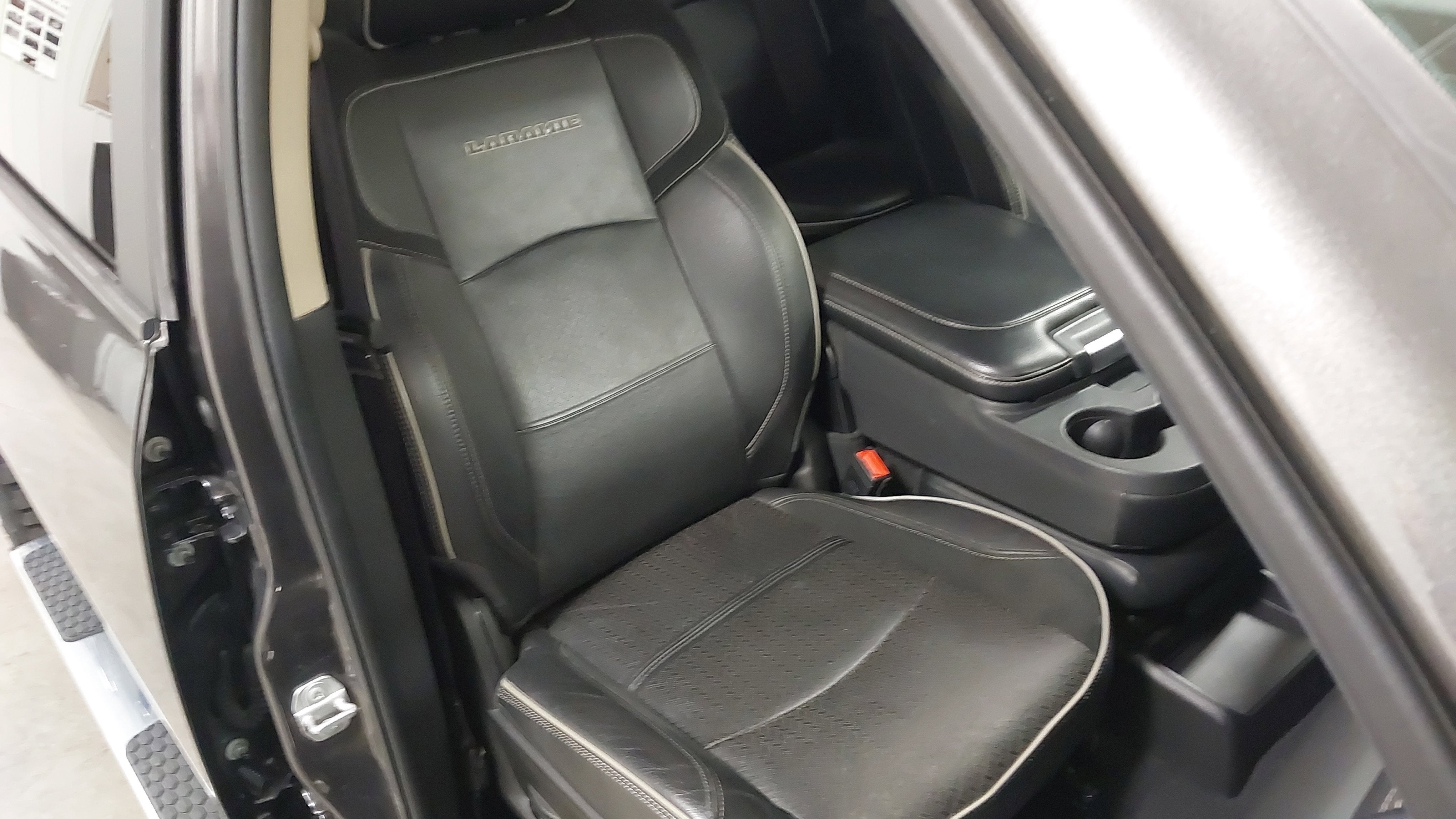 2021 RAM 2500 Laramie Crew Cab 4x4 6'4' Box