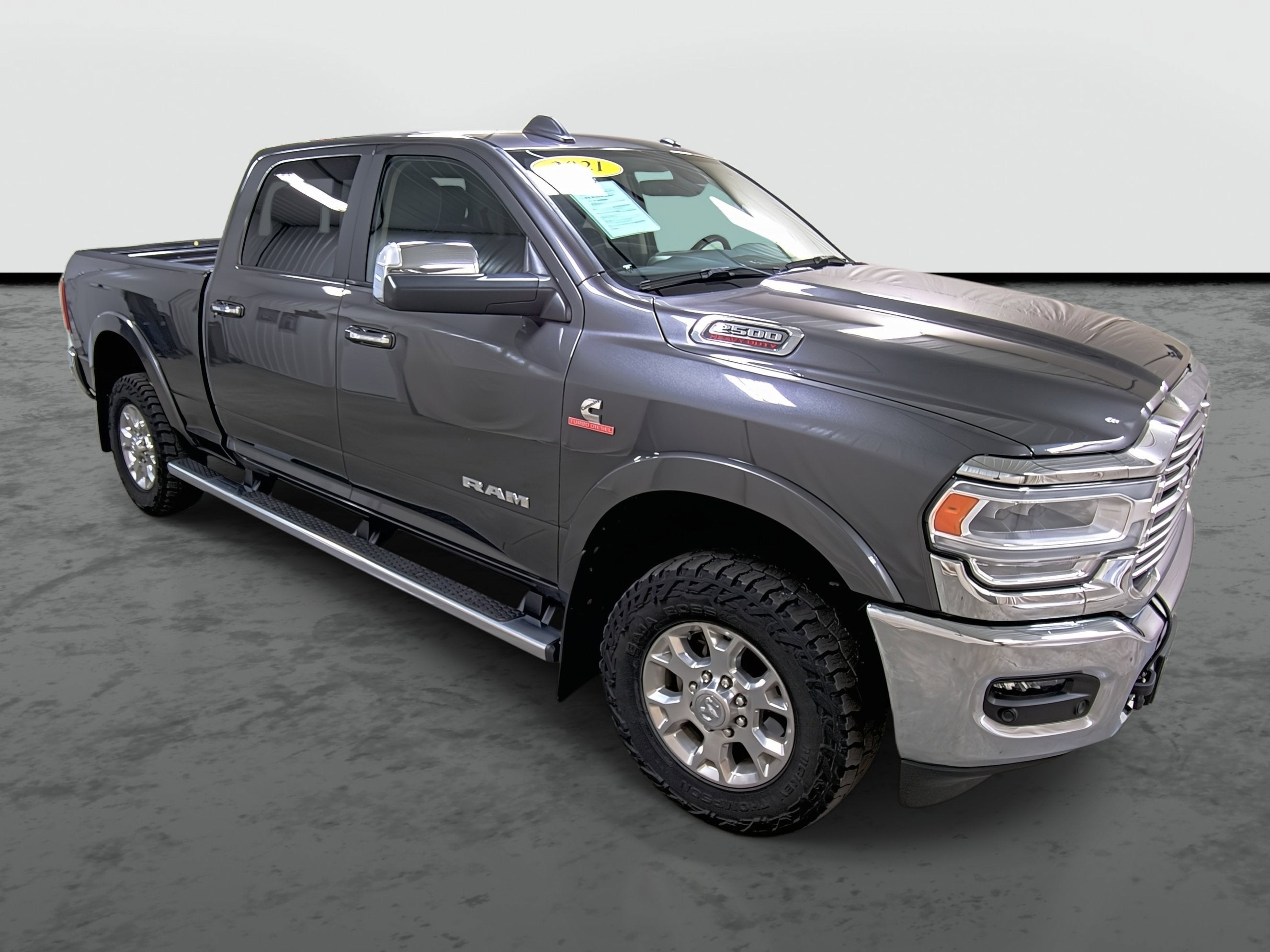 2021 RAM 2500 Laramie Crew Cab 4x4 6'4' Box
