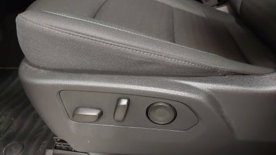 2024 Chevrolet Silverado 1500 4WD Crew Cab Short Bed LT with 2FL