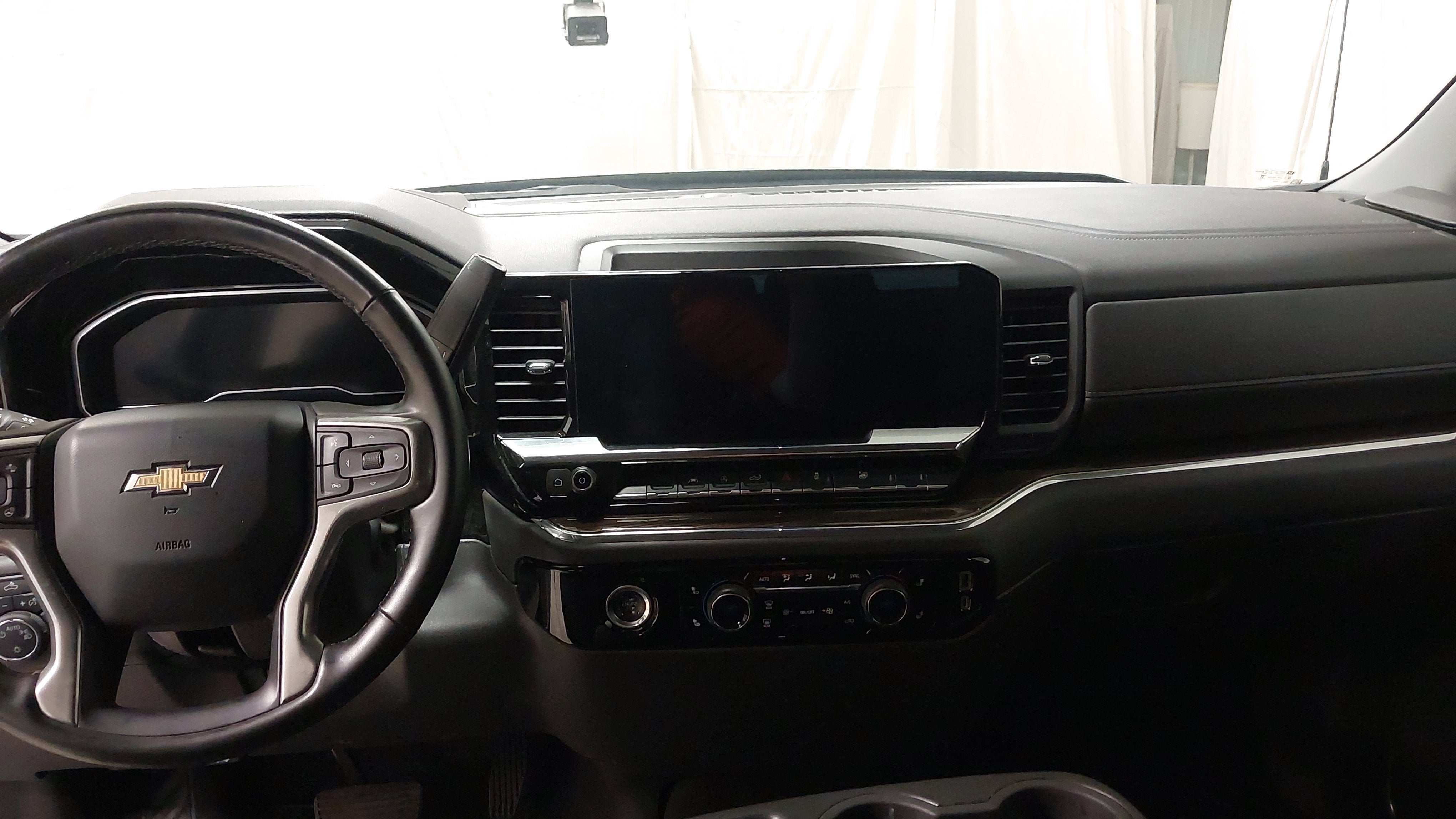 2024 Chevrolet Silverado 1500 4WD Crew Cab Short Bed LT with 2FL