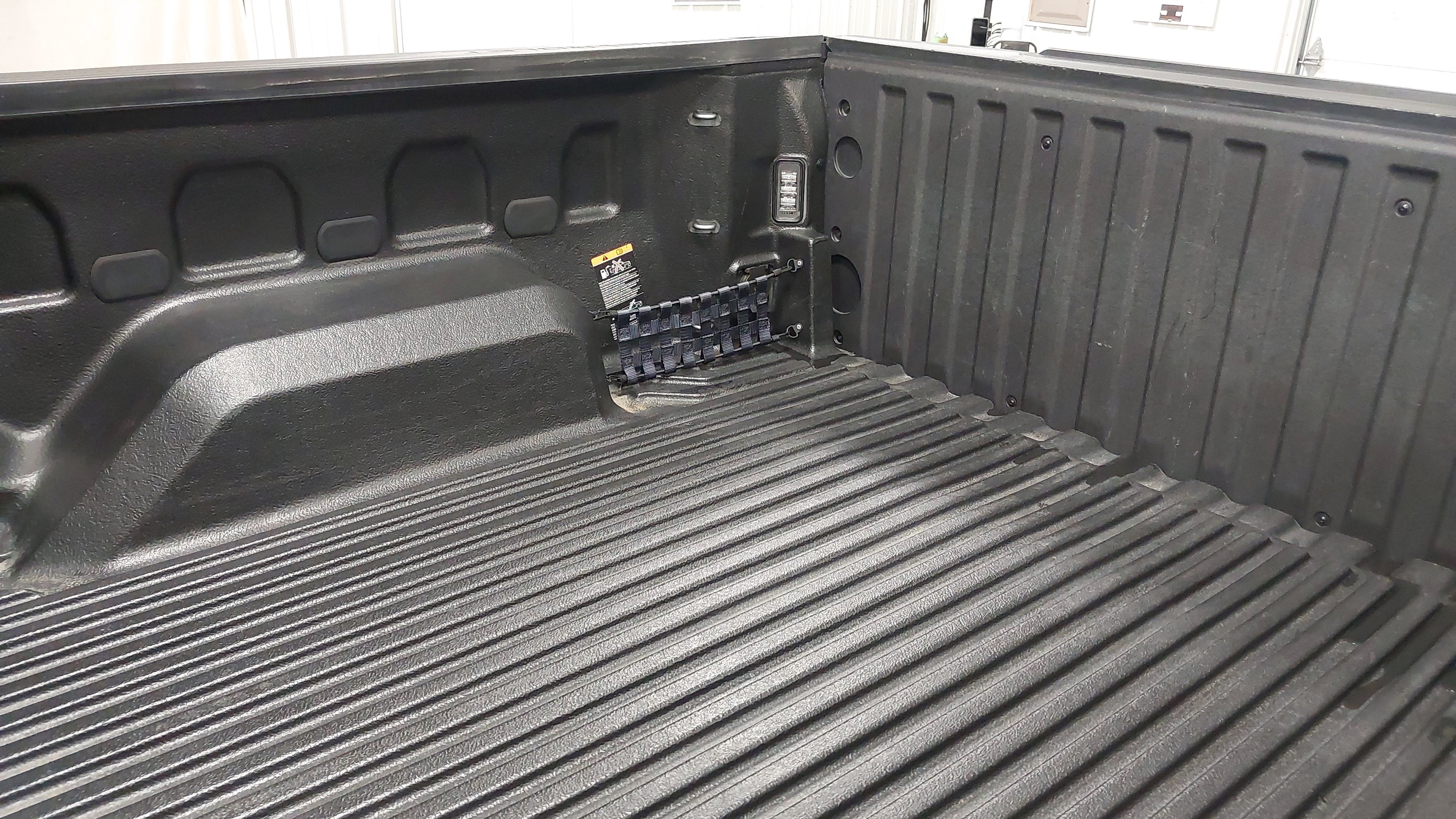 2024 Chevrolet Silverado 1500 4WD Crew Cab Short Bed LT with 2FL