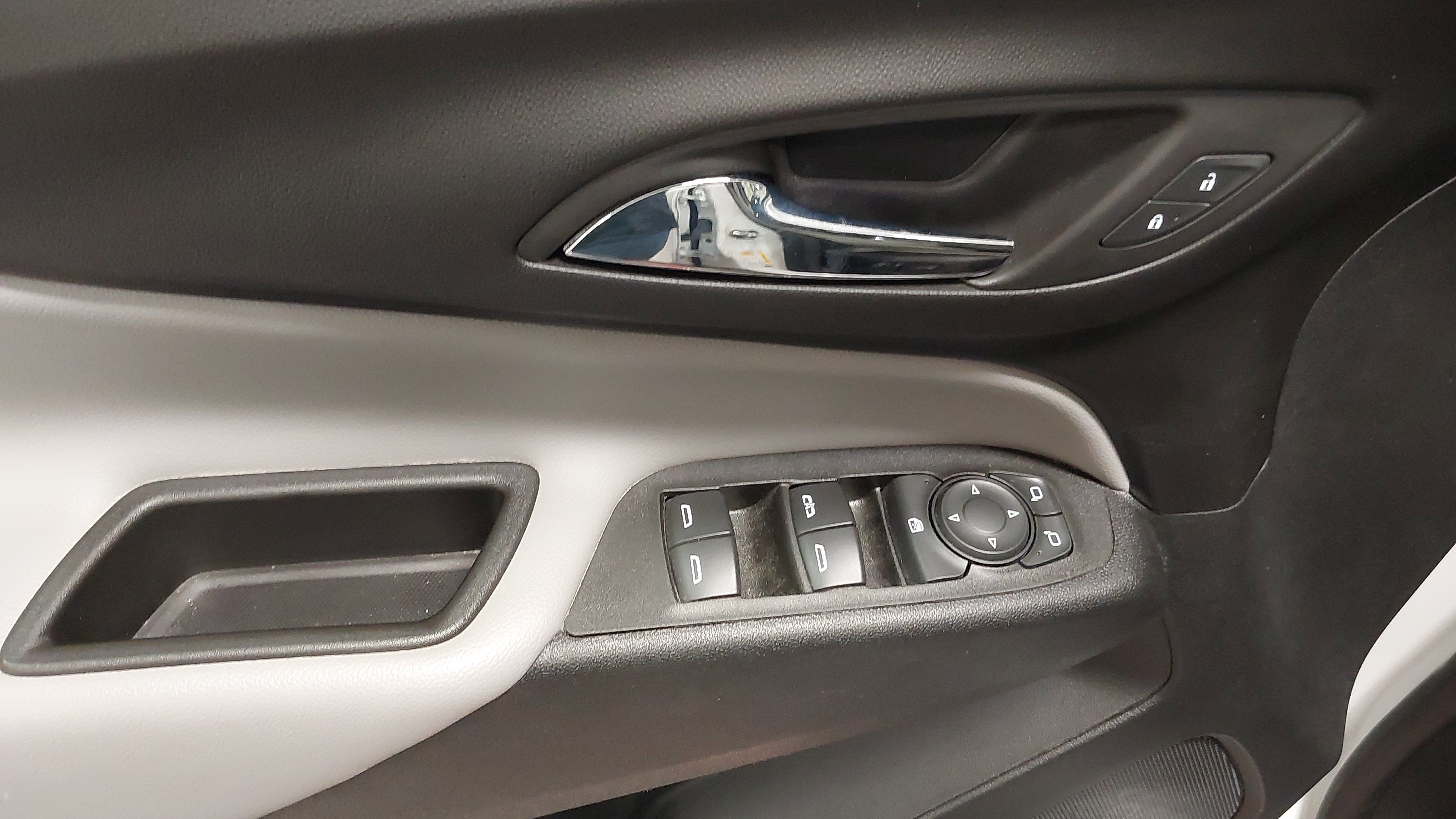 2022 Chevrolet Equinox FWD LS