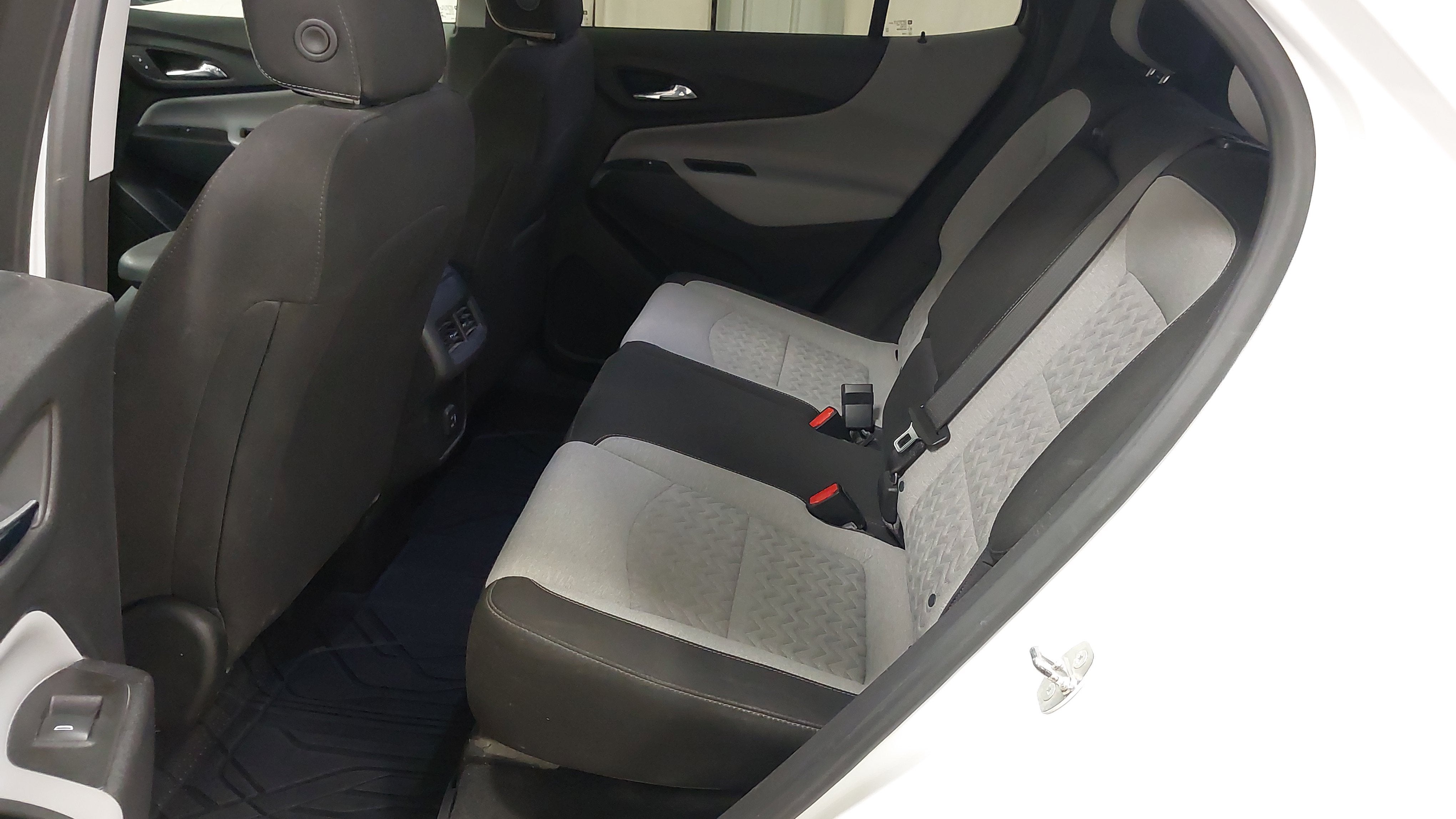 2022 Chevrolet Equinox FWD LS