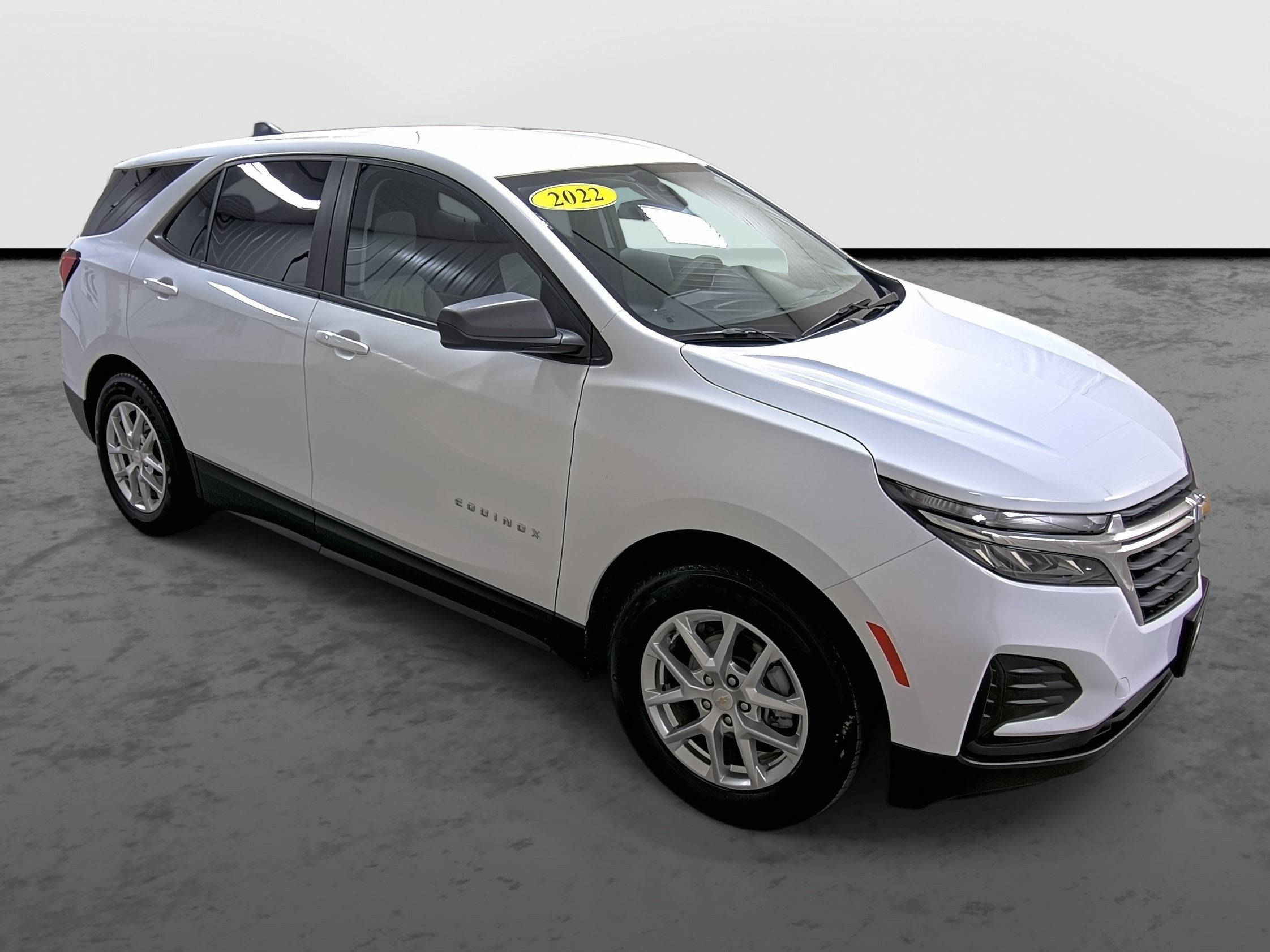 2022 Chevrolet Equinox FWD LS