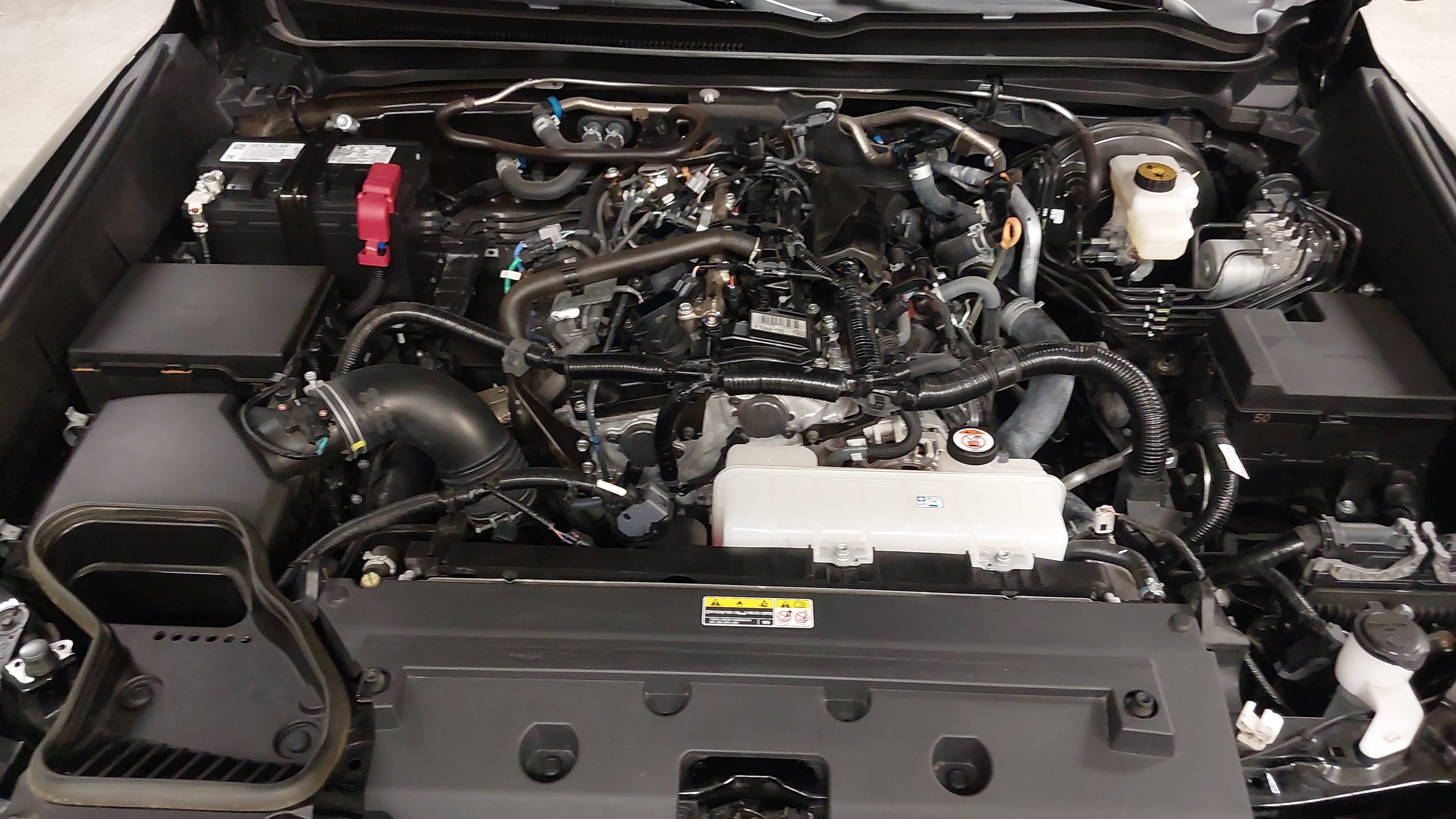 2025 Toyota Tacoma SR