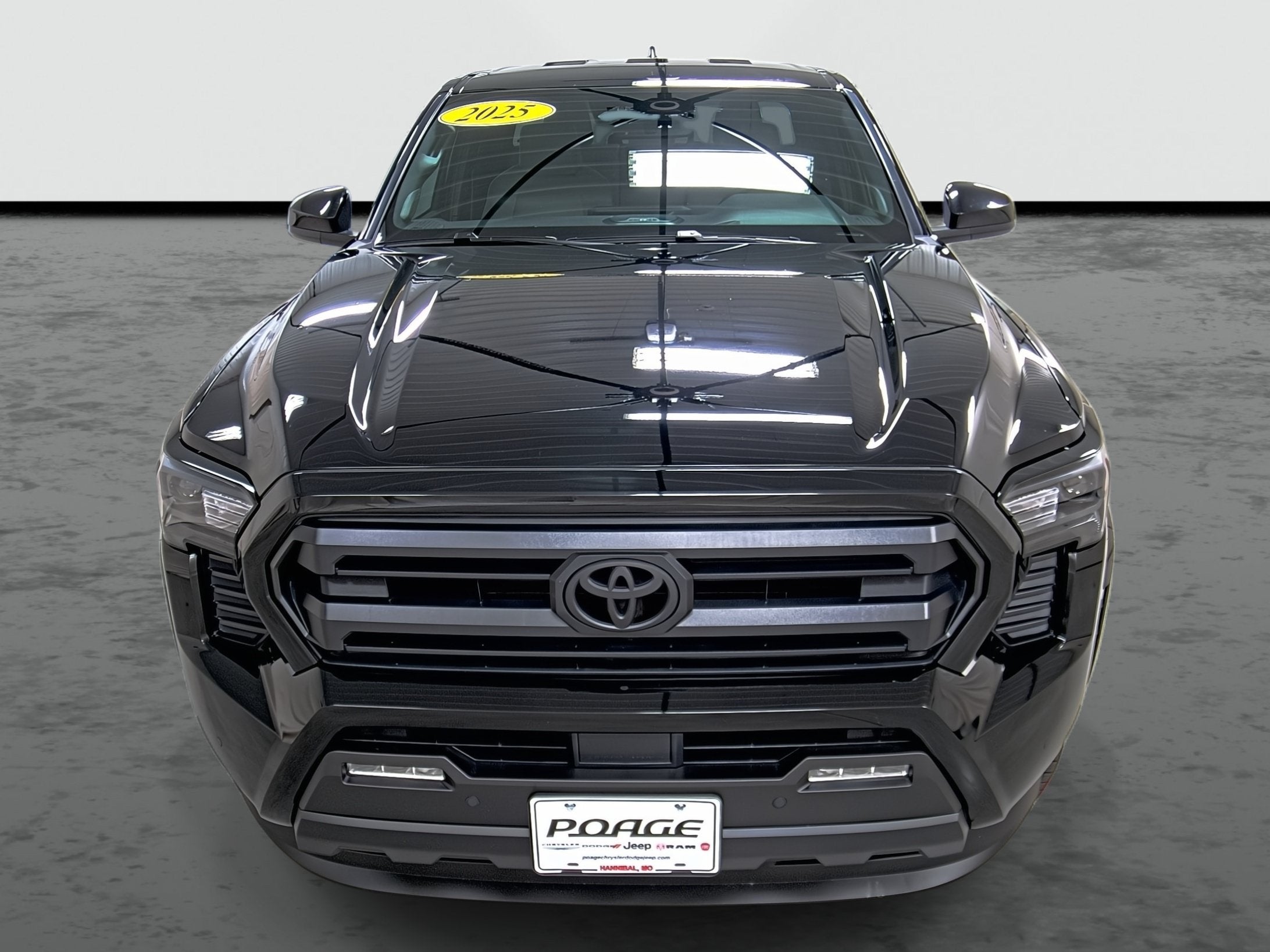 2025 Toyota Tacoma SR