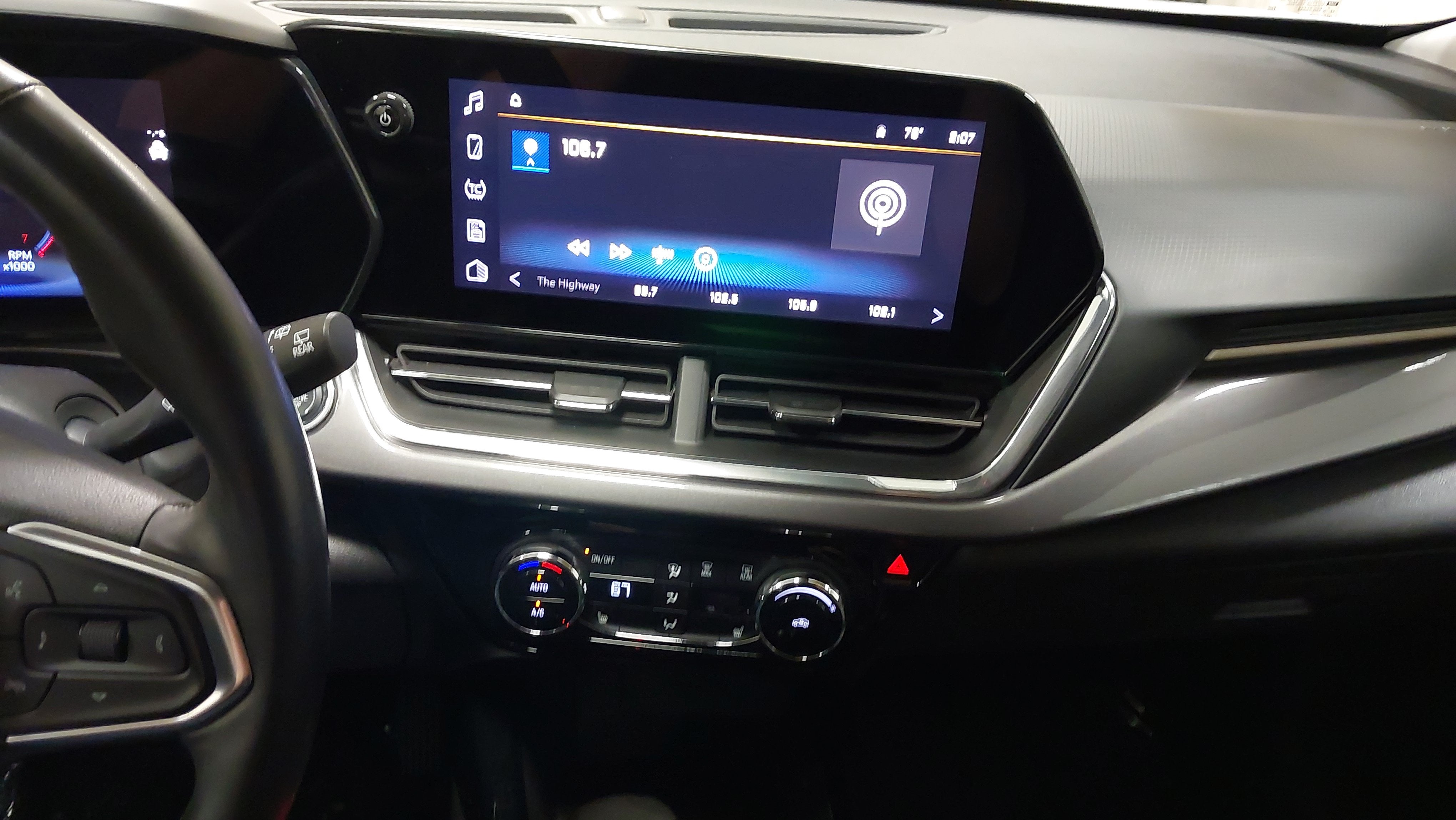 2025 Chevrolet Trax FWD ACTIV